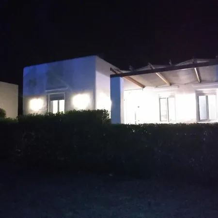 Sea Breeze Villa Lakhania