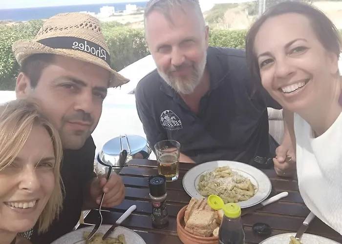 Sea Breeze Villa Lakhania