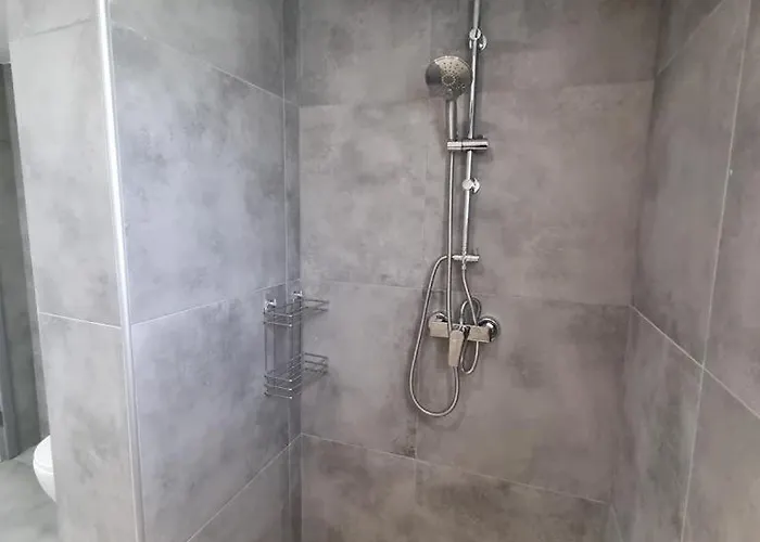 Sea Breeze 라카니아