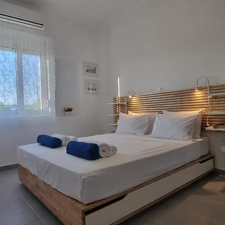 Sea Breeze Villa *