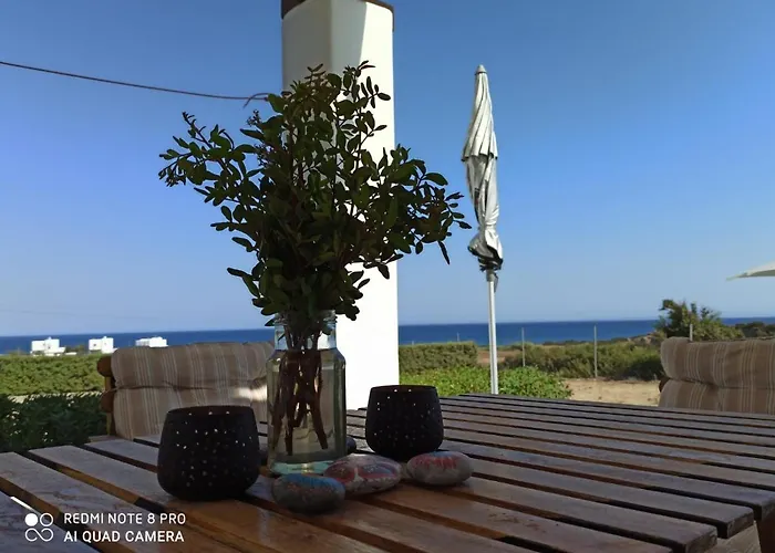 Sea Breeze Villa Lakhania